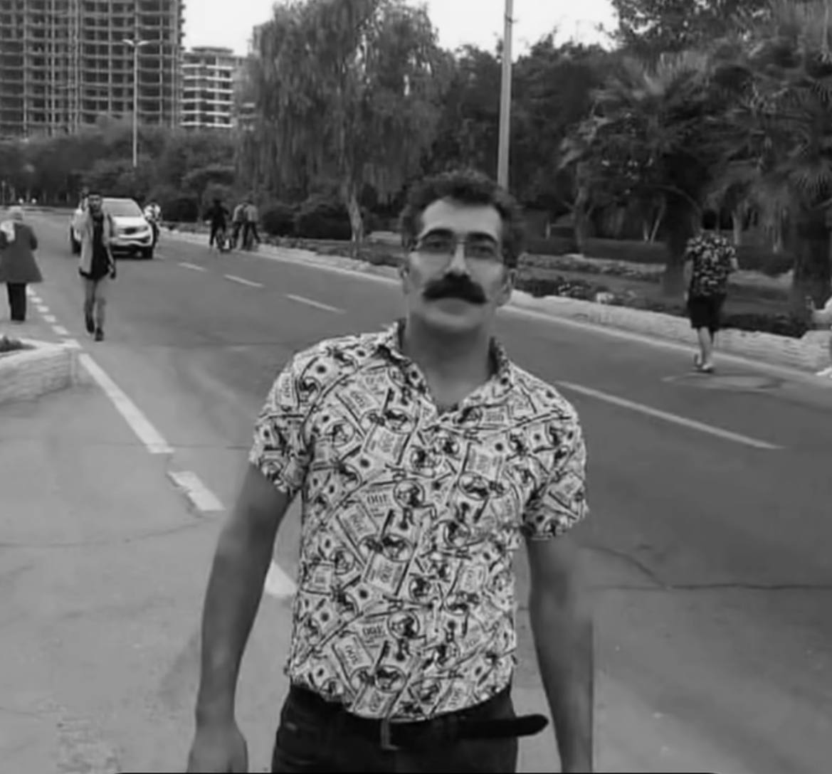 یزدان احسان‌بخش