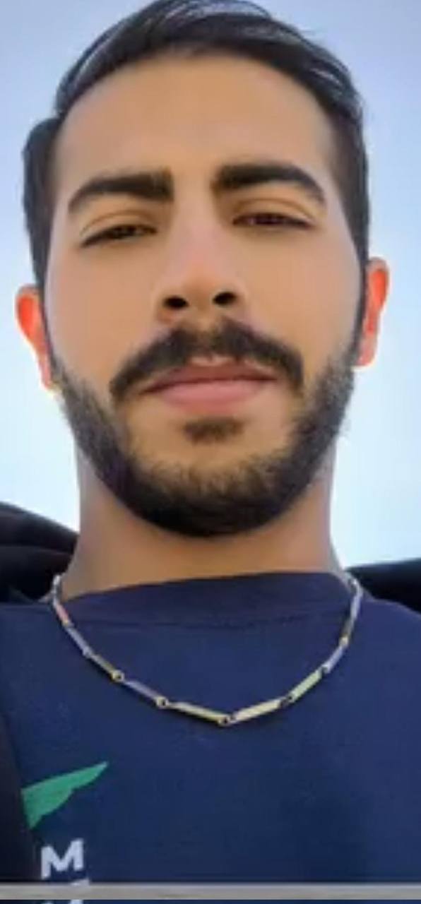 ایمان عزیزی