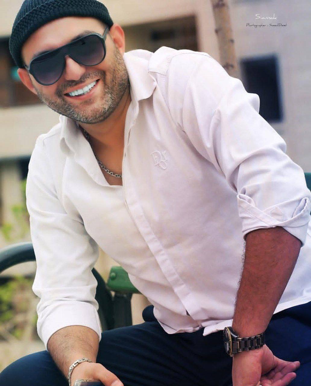 سیامک خوش‌اخلاق