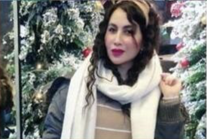 ستایش سوسن آبادی